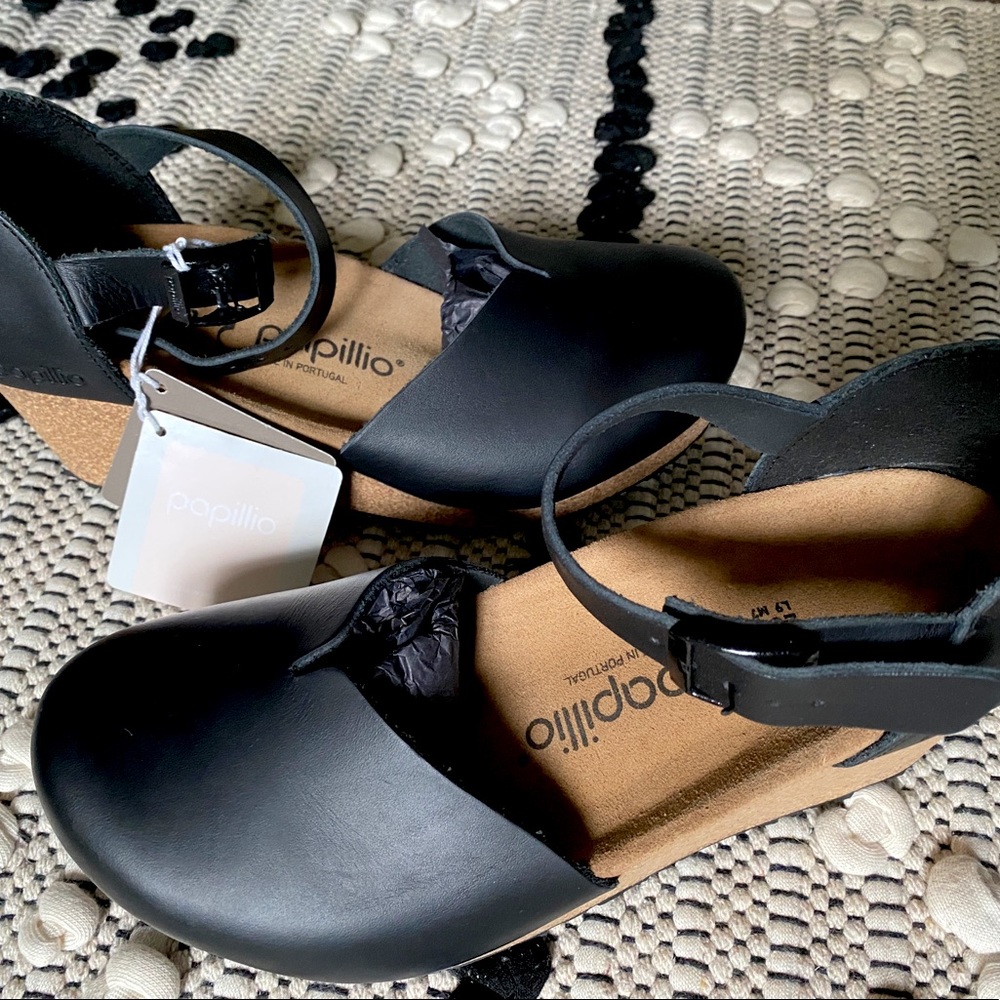 Birkenstock Papillio Mary NEW black leather wedge shoes. With original box.